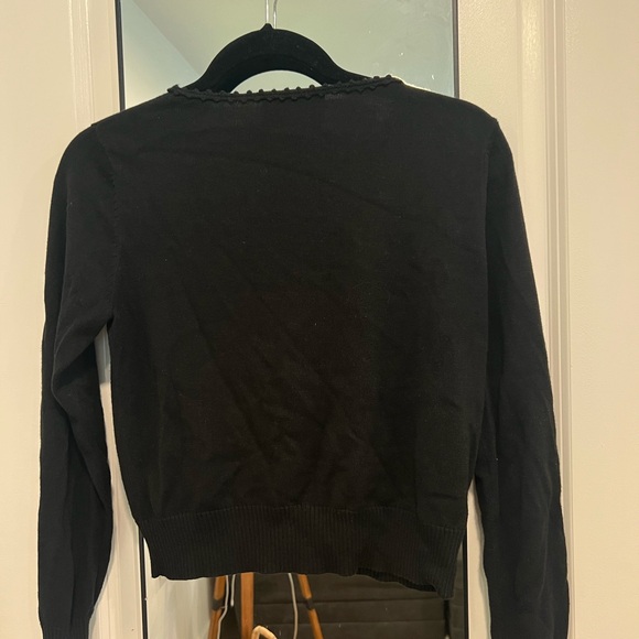 Women’s CAREYLYNNCALTER Adorable Button Detail Cardigan Size Small - Picture 3 of 4